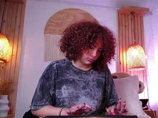 indiiravibes's CamSoda show and profile
