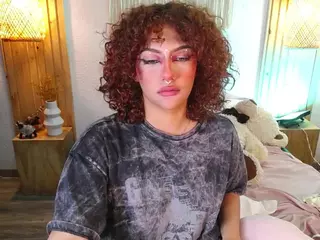 IndiiraVibes's Live Sex Cam Show