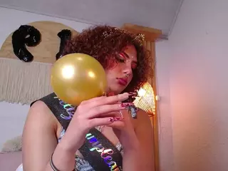 IndiiraVibes's Live Sex Cam Show