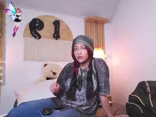 IndiiraVibes's Live Sex Cam Show