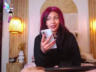 IndiiraVibes's Live Sex Cam Show