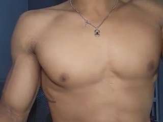 Jhonnyhott's cam show statistics and live stream