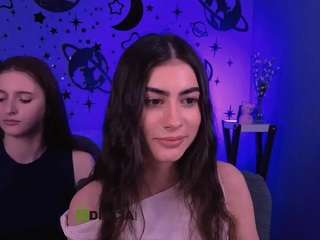 Questo modello è in diretta ora. kaisy-star