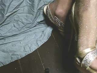 lana-legs53