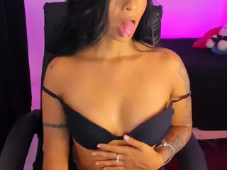 lau-fernandez's Live Sex Cam Show
