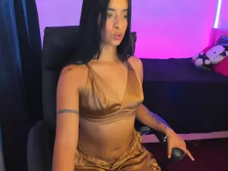 lau-fernandez's Live Sex Cam Show