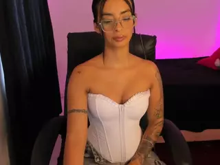 lau-fernandez's Live Sex Cam Show