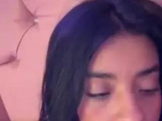 lau-fernandez's Live Sex Cam Show