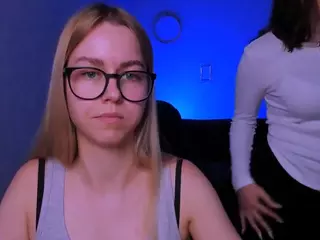 meddi-gold's Live Sex Cam Show