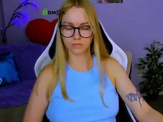 meddi-gold's Live Sex Cam Show