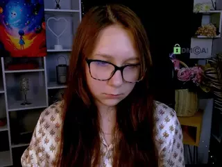 meddi-gold's Live Sex Cam Show