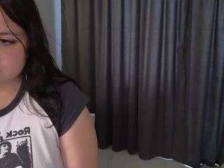 sandra-williamss... Live Webcam on CamSoda