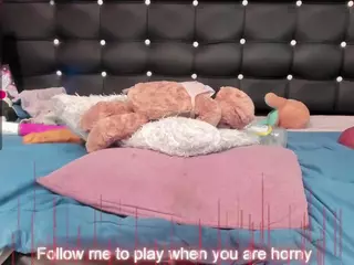 Saraa-Graham's Live Sex Cam Show