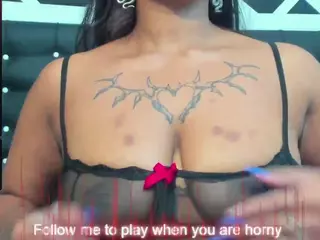 Saraa-Graham's Live Sex Cam Show