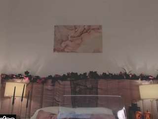 omgsexxxypixiee live cam preview