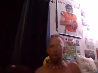 StuffClouds's Live Sex Cam Show