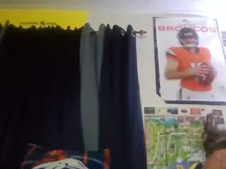 StuffClouds's Live Sex Cam Show