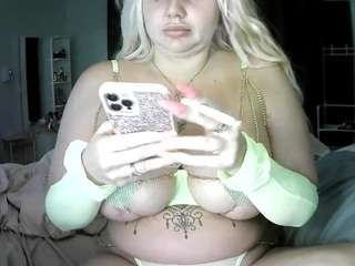 TiaDollXXX