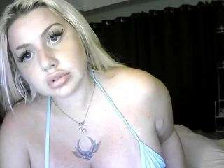 TiaDollXXX