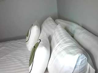 tiadollxxx Webcam Model Profile