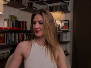 ainsleybrookhous... Live Webcam on CamSoda