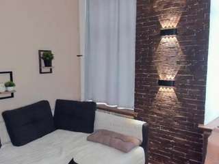 ainsleybrookhous... Live Webcam on CamSoda