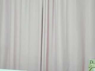 bella-stewart Live Webcam on CamSoda