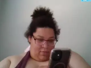 hazeleyedbbw's Live Sex Cam Show