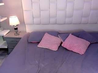 hottsalomee Live Webcam on CamSoda