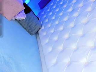 hottsalomee Live Webcam on CamSoda