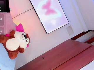 HottSalomee live cam preview