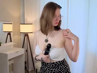Amina's Live Sex Cam Show
