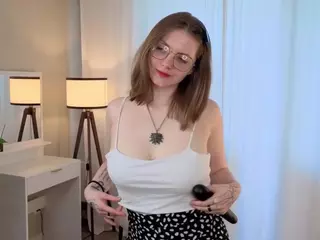 Amina's Live Sex Cam Show