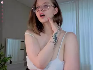 Amina's Live Sex Cam Show