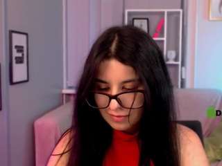 melani-first's CamSoda show and profile