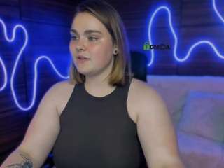  melani-first chat room
