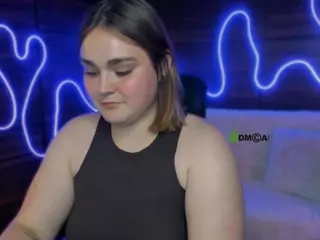 melani-first's Live Sex Cam Show