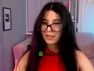 melani-first's Live Sex Cam Show