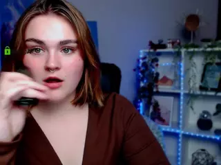 melani-first's Live Sex Cam Show
