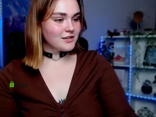 melani-first's Live Sex Cam Show