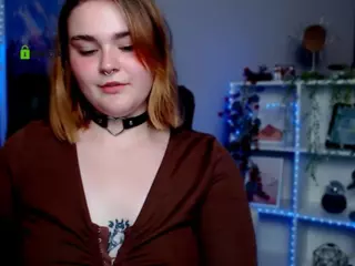 melani-first's Live Sex Cam Show