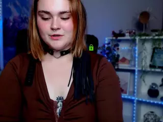 melani-first's Live Sex Cam Show