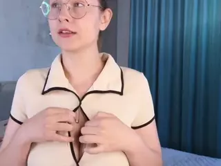 Lottie's Live Sex Cam Show