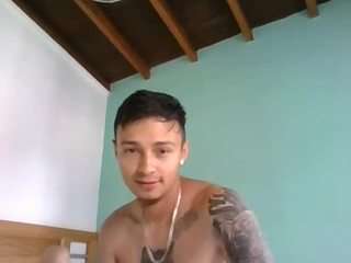 nickdibaggio Live Webcam on CamSoda