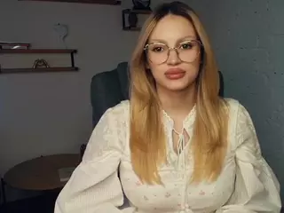 ShelleyFake's Live Sex Cam Show