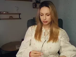 ShelleyFake's Live Sex Cam Show