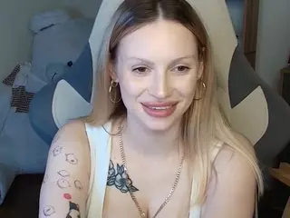 ShelleyFake's Live Sex Cam Show