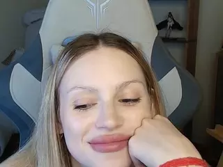ShelleyFake's Live Sex Cam Show
