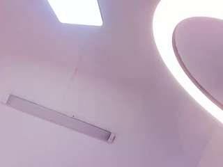 ashlye-whiite Live Webcam on CamSoda