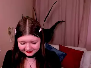 LinetteMono's Live Sex Cam Show